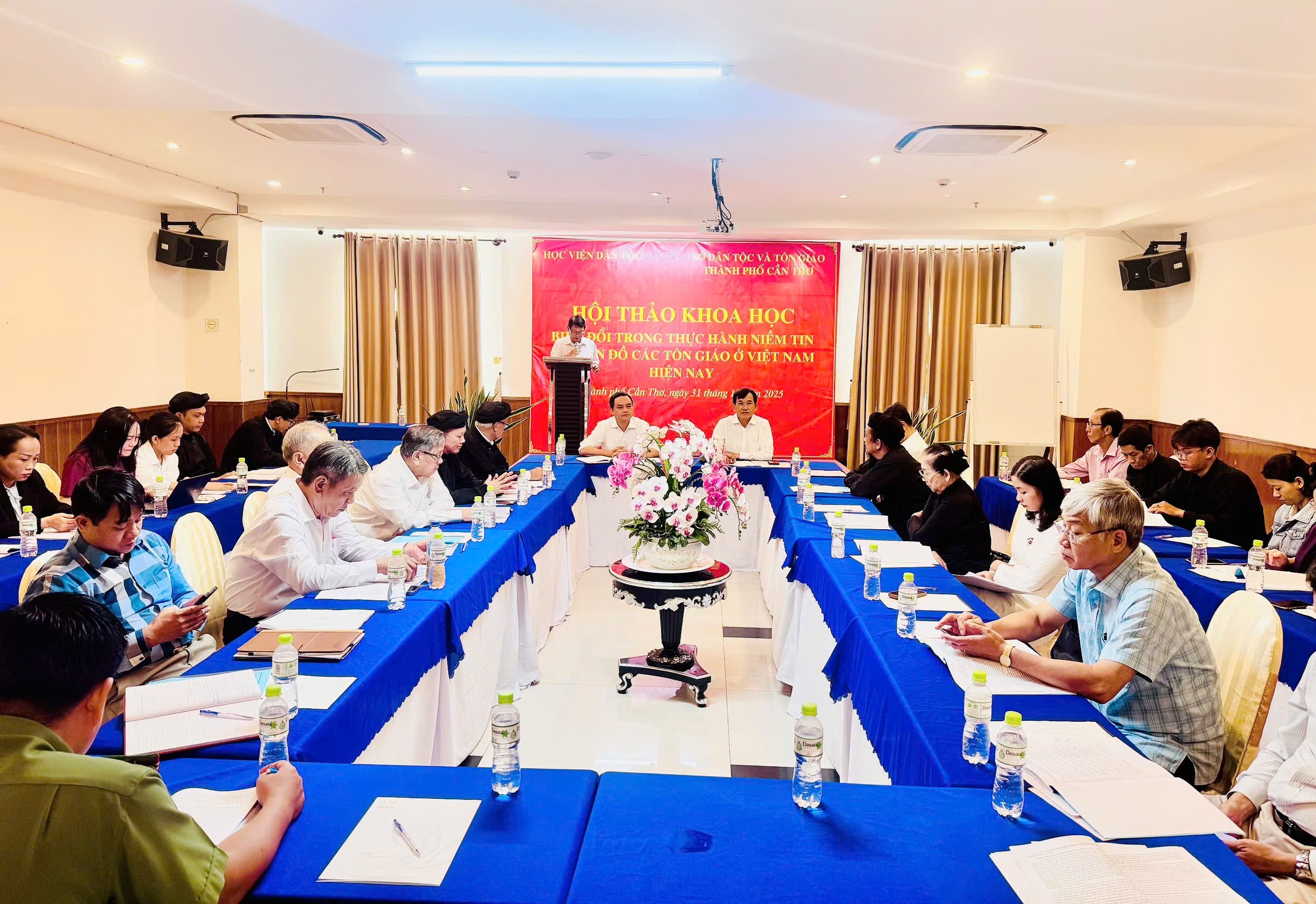 Hội thảo khoa học “Biến đổi trong thực hành niềm tin của tín đồ các tôn giáo ở Việt Nam hiện nay”